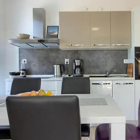 Villa White Memory Comfortable *