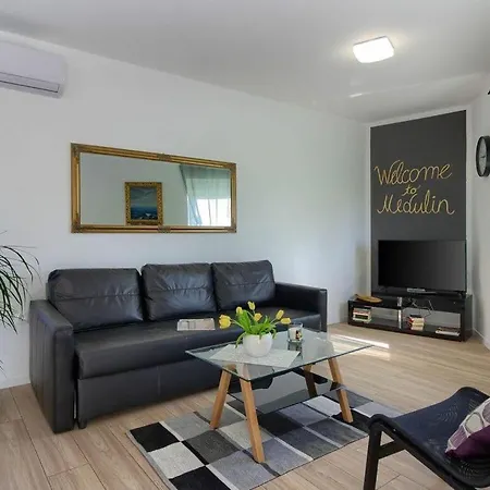 White Memory Comfortable Villa