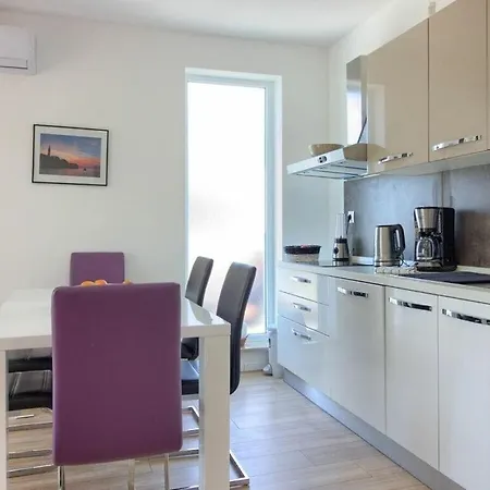 White Memory Comfortable Villa *